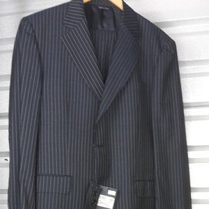 Suit by TOMBOLINI size 46 Reg